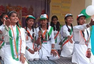 *जय बजरंग विद्यालय पुकारी में हर्षोल्लास के साथ धूमधाम से मनाया गया गणतन्त्र दिवस–*