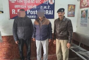 मालगाड़ी चालक की सतर्कता से टली बड़ी घटना  – रेलवे ट्रैक पर लेटा वृद्ध,आरपीएफ ने समय रहते बचाया  –