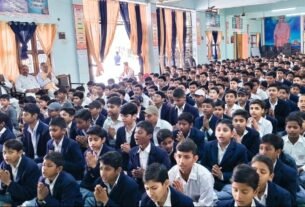 _सरस्वती विद्या मंदिर इंटर कॉलेज बांदा में विदाई समारोह का आयोजन_*