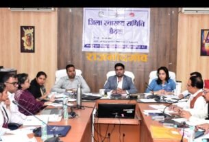 कार्य में लापरवाही बरतने वाले चिकित्सकों, अधिकारियों एवं कर्मचारियों पर कार्रवाई करने के दिए निर्देश*