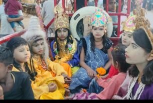 कस्बे में युवाओं ने हर्षोंउल्लास के साथ धूमधाम से निकाली शिव बारात–