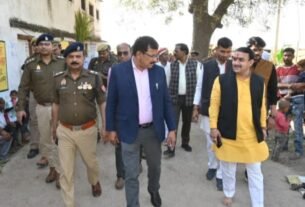 महाशिवरात्रि पर सुरक्षा व्यवस्था का जायजा लेने पहुंचे डीएम व एसपी