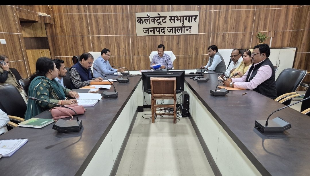 जिलाधिकारी की अध्यक्षता में 10.30 करोड़ रुपये से अधिक की विकास कार्ययोजनाओं को स्वीकृति*