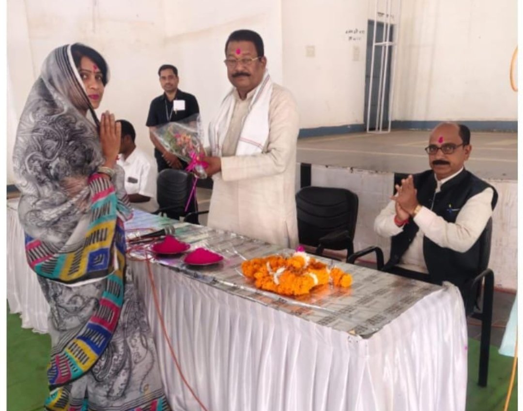 *छुरिया में सरपंच संघ का होली मिलन समारोह, विधायक भोलाराम साहू मुख्य अतिथि के रूप में हुए शामिल**