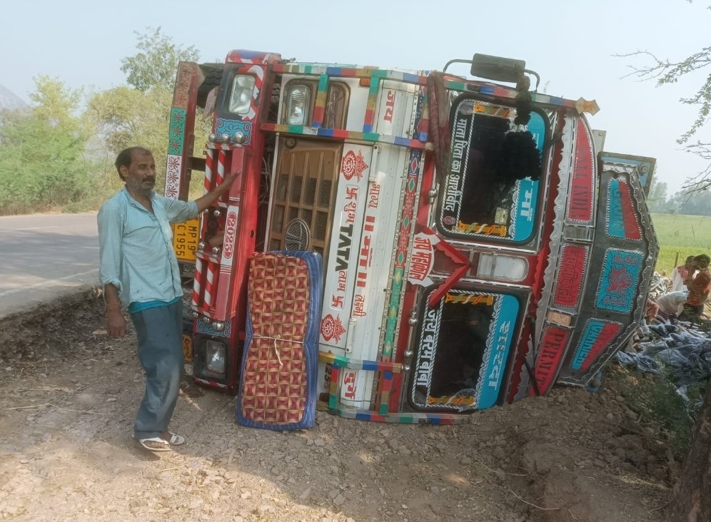 दुर्घटनाओं का सबब बनी ठेकेदारों के लापरवाही