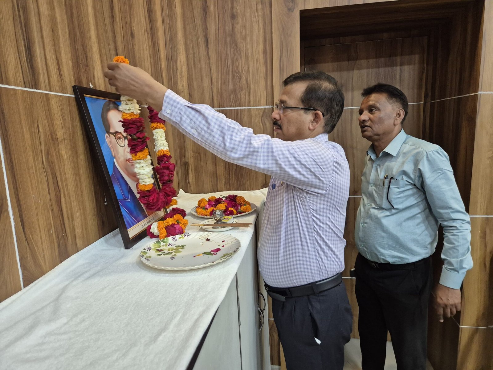 समानता, न्याय और अधिकारों की भावना को आत्मसात करने का आह्वान—जिलाधिकारी*