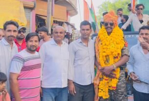 केंद्रीय रिजर्व पुलिस बल (CRPF)के जवान घनश्याम चौहान का सम्मानपूर्वक सेवानिवृत्त होने पर गांव धमनार में कि भव्य स्वागत