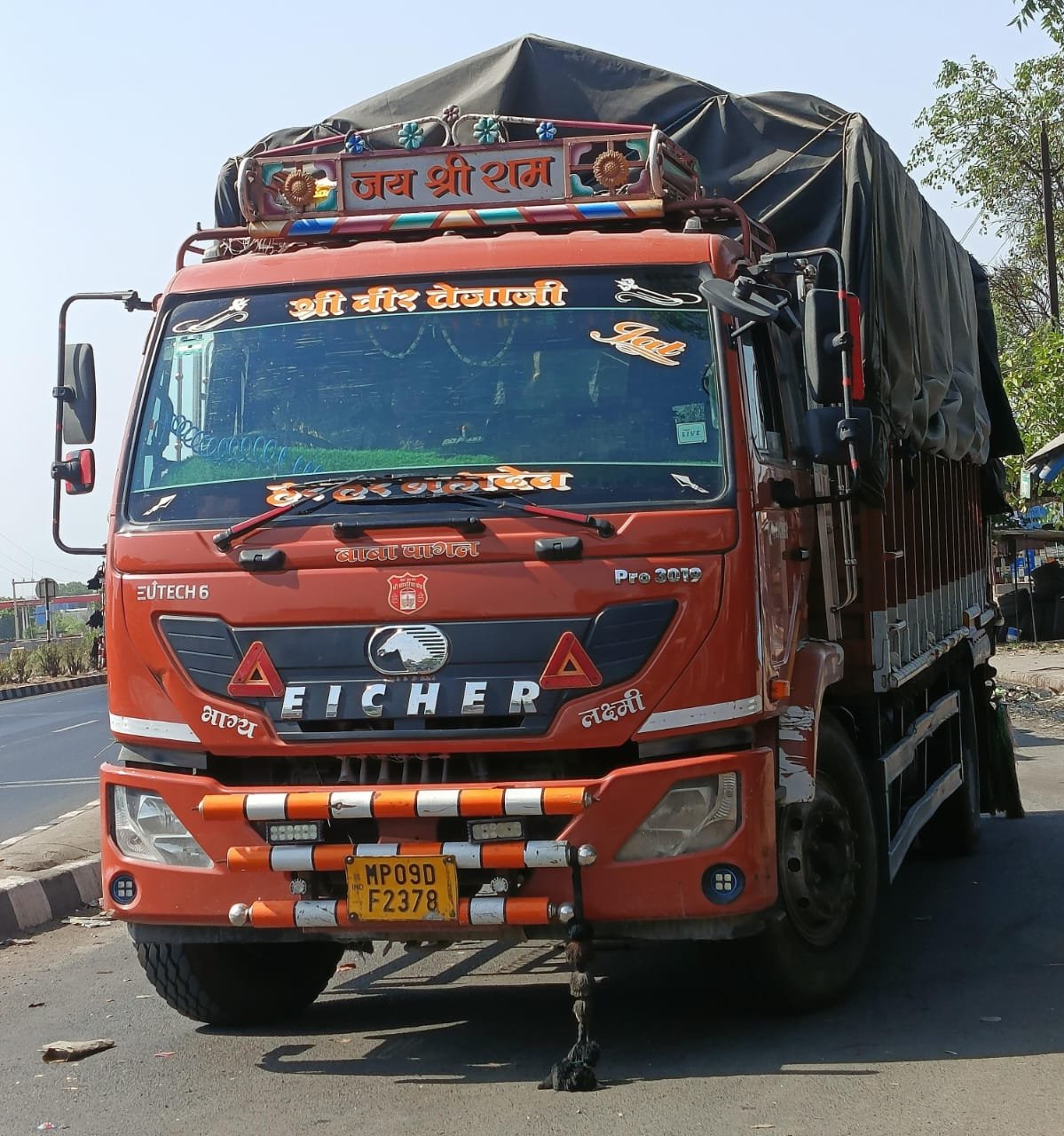 बिना अनुज्ञा गेहूं परिवहन पर मंडी प्रशासन ने की कार्रवाई तथा 31 हजार से अधिक की वसूली