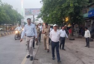 जाम की समस्या से राहत दिलाने के उद्देश्य से नगर मजिस्ट्रेट सुनील कुमार के नेतृत्व में चला अतिक्रमण हटाओ अभियान