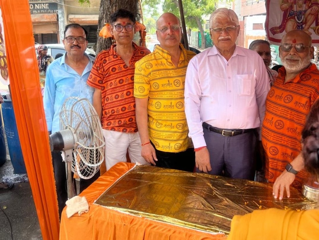 विशाल खण्ड 1, गोमतीनगर में विशाल भण्डारा आयोजित