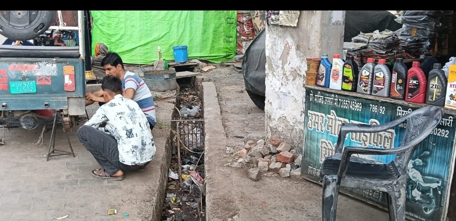 खुले नाले-नालियों से बढ़ी परेशानी, सुरक्षा व्यवस्था की मांग
