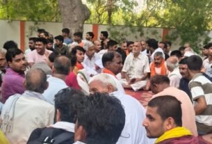 नरैनी में आस्था पर प्रहार के बाद नगरवासियों की बैठक सम्पन्न, कारू माता मंदिर के संरक्षण एवं पुनः प्राण-प्रतिष्ठा का लिया गया संकल्प