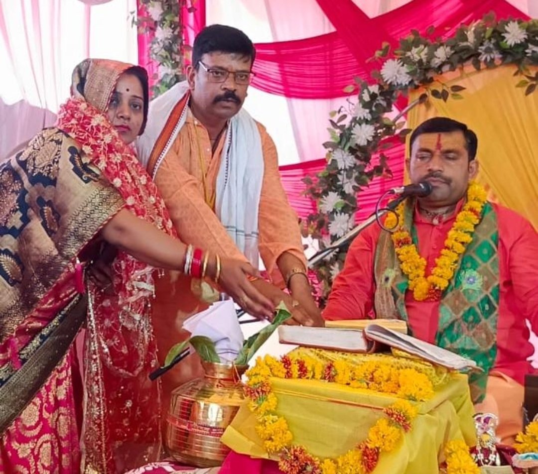 कथा के दूसरे दिन राजा परीक्षित जन्म और सुखदेव आगमन के प्रसंग का हुआ वर्णन