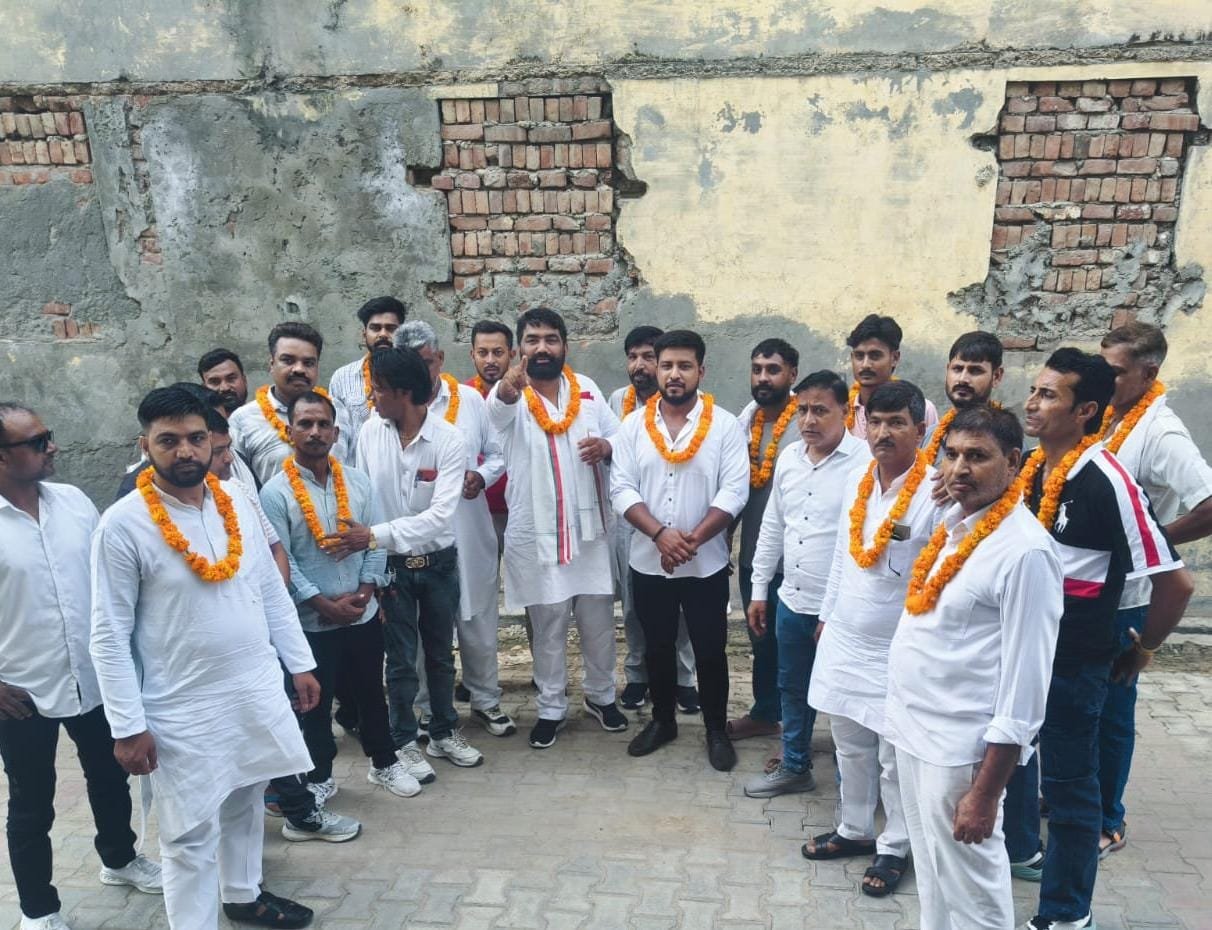 देवव्रत धामा के सदस्यता अभियान से बढ़ा समाजवादी कारवां, जाट समाज के सैकड़ों युवाओं ने थामा सपा का दामन