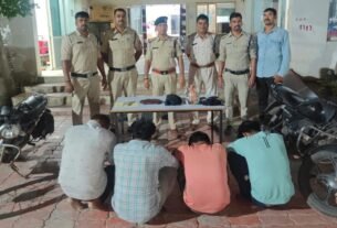 पुलिस थाना अफजलपुर द्वारा लाखो करोडो का गडा धन निकालने व नोटो की बारिश करने का झासा देकर धोखाधडी करने वाले एक ओर गिरोह का किया पर्दा फाश