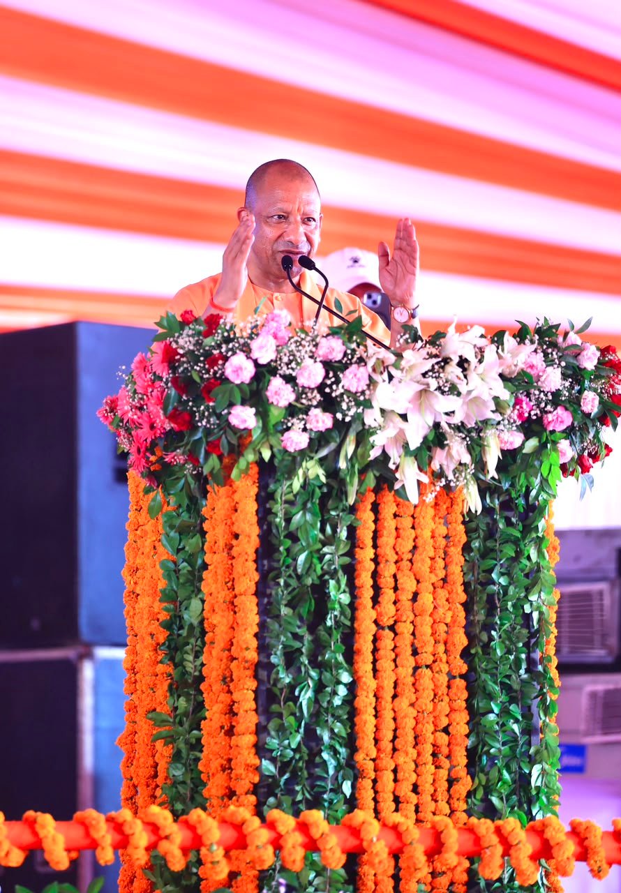 उरई में जनसभा के दौरान शिलान्यास व लोकार्पण, पेयजल, सड़क, स्वास्थ्य, शिक्षा और ऊर्जा परियोजनाओं को मिली मंजूरी
