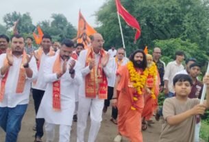 भव्य विशाल पैदल यात्रा का आयोजन तथा जगह-जगह स्वागत सम्मान हुआ